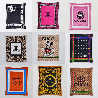 DoggieDeluxe™ Luxury Flannel Mat