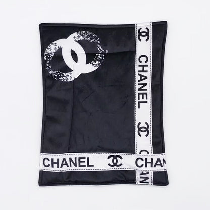 DoggieDeluxe™ Luxury Flannel Mat